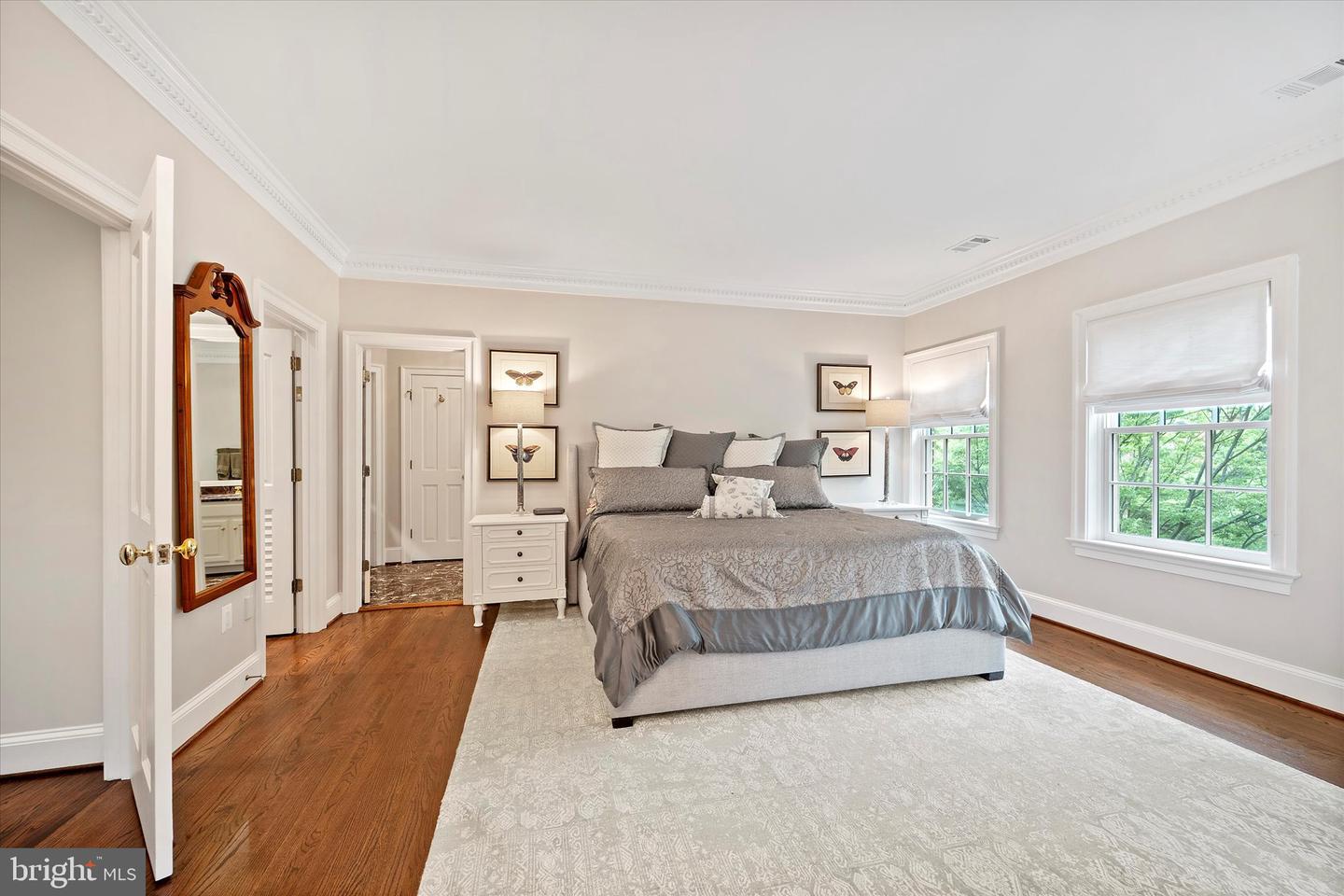 2011 MAYFAIR MCLEAN CT, FALLS CHURCH, Virginia 22043, 3 Bedrooms Bedrooms, ,3 BathroomsBathrooms,Residential,For sale,2011 MAYFAIR MCLEAN CT,VAFX2249202 MLS # VAFX2249202