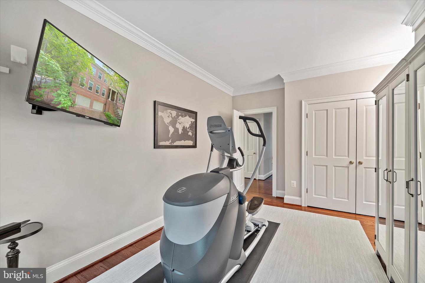 2011 MAYFAIR MCLEAN CT, FALLS CHURCH, Virginia 22043, 3 Bedrooms Bedrooms, ,3 BathroomsBathrooms,Residential,For sale,2011 MAYFAIR MCLEAN CT,VAFX2249202 MLS # VAFX2249202
