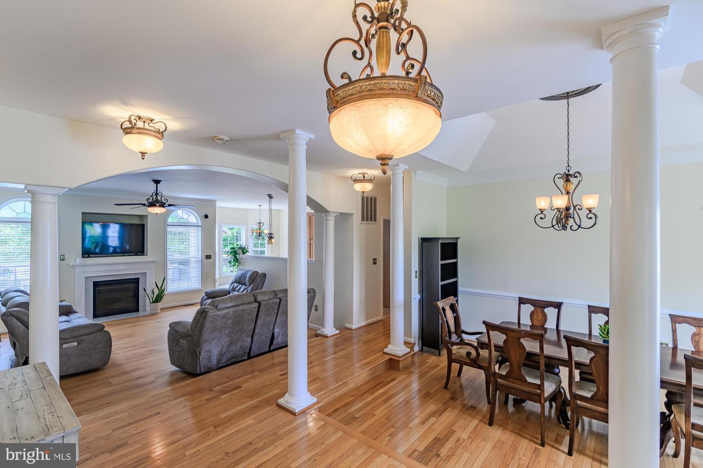 39 RIVER RIDGE LN, FREDERICKSBURG, Virginia 22406, 5 Bedrooms Bedrooms, ,4 BathroomsBathrooms,Residential,For sale,39 RIVER RIDGE LN,VAST2040254 MLS # VAST2040254