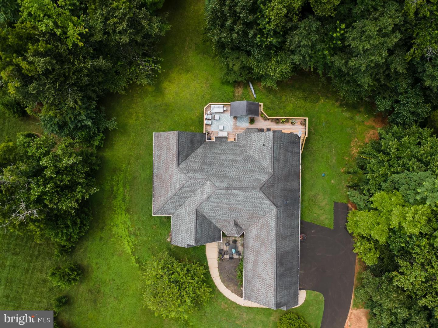 39 RIVER RIDGE LN, FREDERICKSBURG, Virginia 22406, 5 Bedrooms Bedrooms, ,4 BathroomsBathrooms,Residential,For sale,39 RIVER RIDGE LN,VAST2040254 MLS # VAST2040254