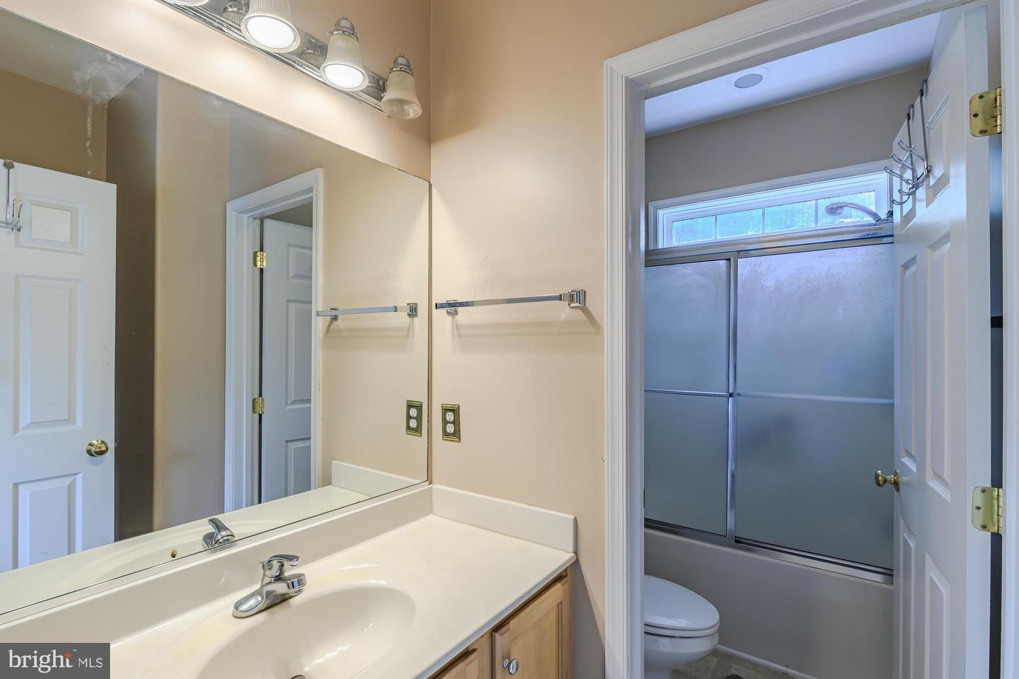 39 RIVER RIDGE LN, FREDERICKSBURG, Virginia 22406, 5 Bedrooms Bedrooms, ,4 BathroomsBathrooms,Residential,For sale,39 RIVER RIDGE LN,VAST2040254 MLS # VAST2040254