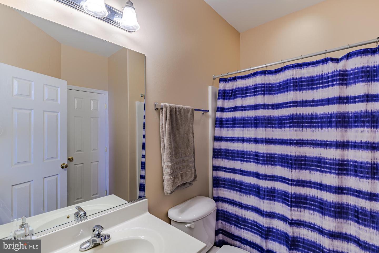 39 RIVER RIDGE LN, FREDERICKSBURG, Virginia 22406, 5 Bedrooms Bedrooms, ,4 BathroomsBathrooms,Residential,For sale,39 RIVER RIDGE LN,VAST2040254 MLS # VAST2040254