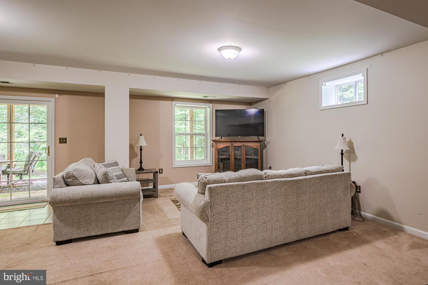 39 RIVER RIDGE LN, FREDERICKSBURG, Virginia 22406, 5 Bedrooms Bedrooms, ,4 BathroomsBathrooms,Residential,For sale,39 RIVER RIDGE LN,VAST2040254 MLS # VAST2040254