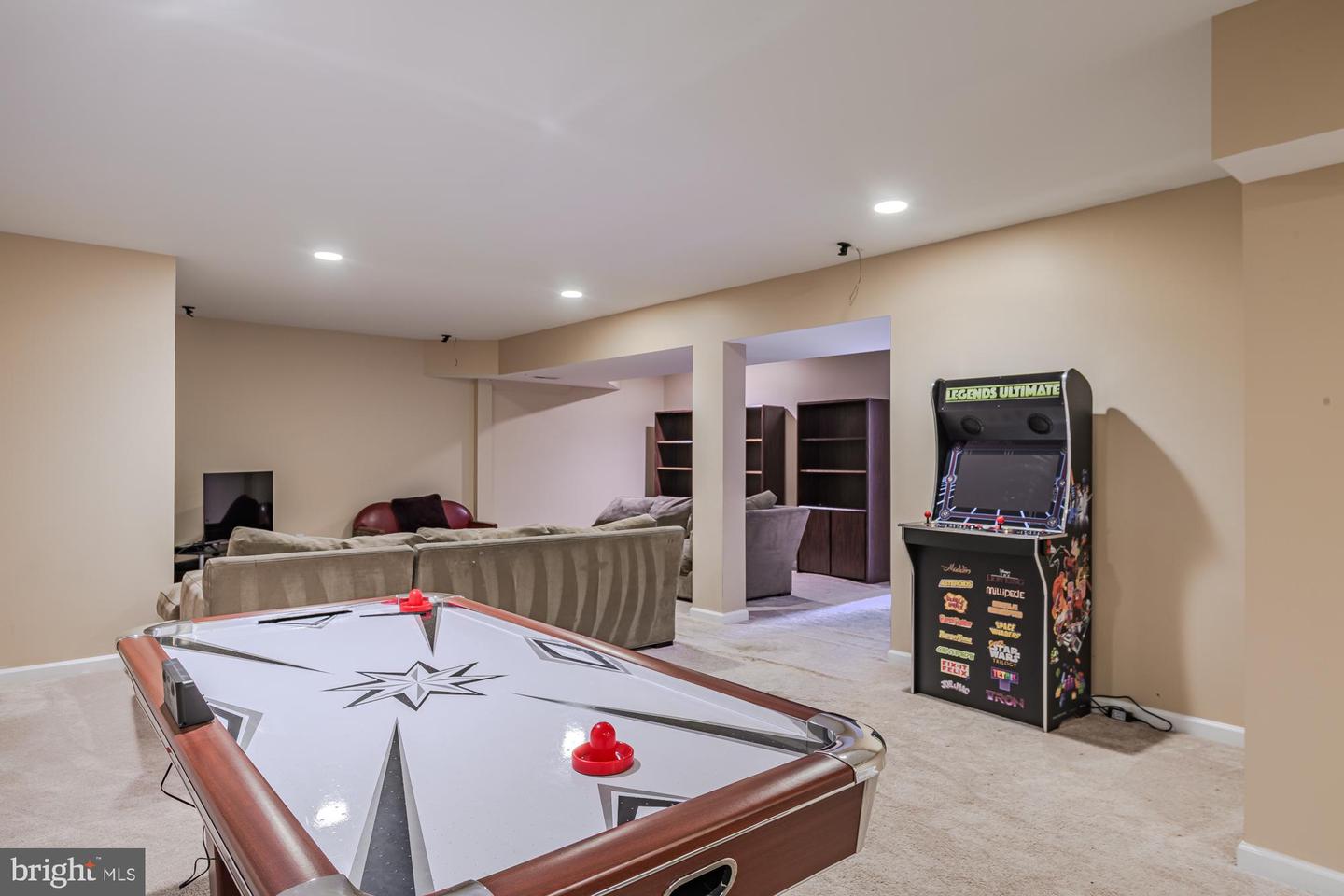 39 RIVER RIDGE LN, FREDERICKSBURG, Virginia 22406, 5 Bedrooms Bedrooms, ,4 BathroomsBathrooms,Residential,For sale,39 RIVER RIDGE LN,VAST2040254 MLS # VAST2040254