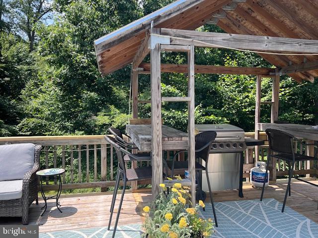 39 RIVER RIDGE LN, FREDERICKSBURG, Virginia 22406, 5 Bedrooms Bedrooms, ,4 BathroomsBathrooms,Residential,For sale,39 RIVER RIDGE LN,VAST2040254 MLS # VAST2040254