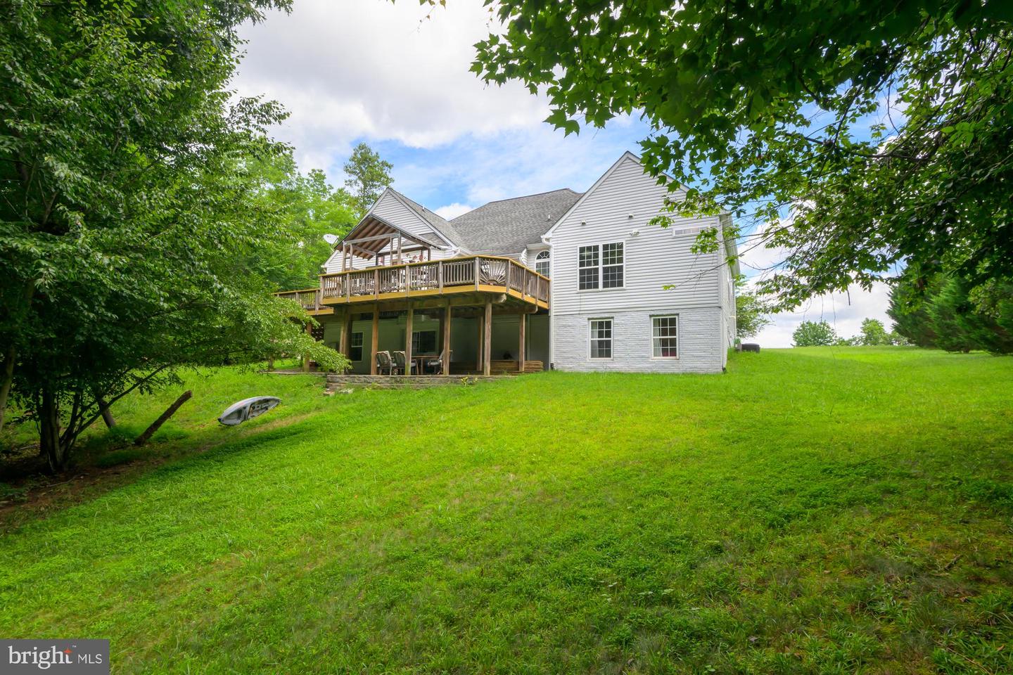 39 RIVER RIDGE LN, FREDERICKSBURG, Virginia 22406, 5 Bedrooms Bedrooms, ,4 BathroomsBathrooms,Residential,For sale,39 RIVER RIDGE LN,VAST2040254 MLS # VAST2040254