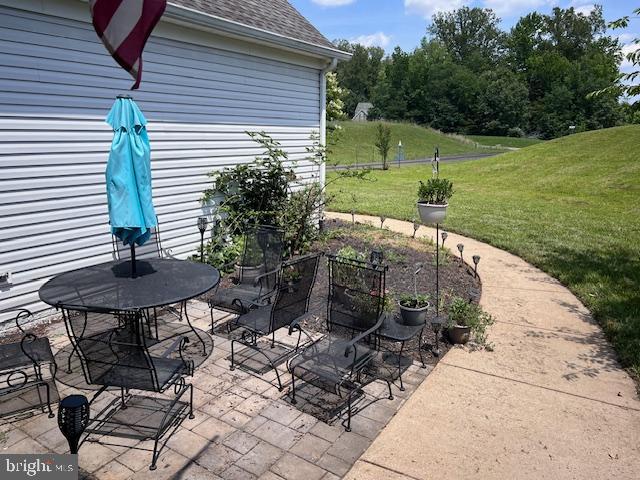39 RIVER RIDGE LN, FREDERICKSBURG, Virginia 22406, 5 Bedrooms Bedrooms, ,4 BathroomsBathrooms,Residential,For sale,39 RIVER RIDGE LN,VAST2040254 MLS # VAST2040254