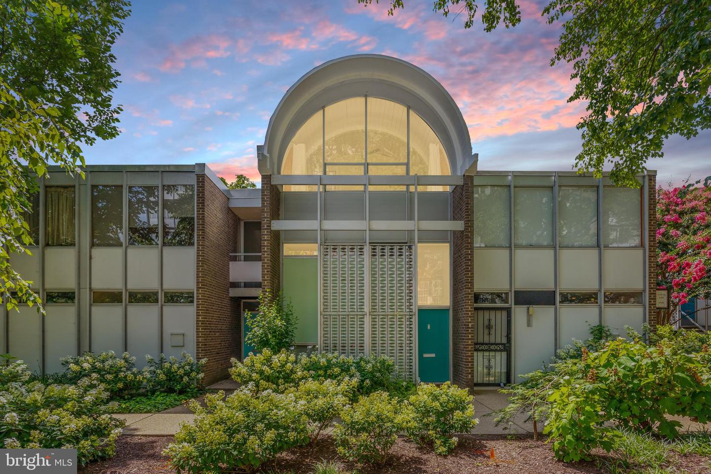 341 O ST SW, WASHINGTON, District Of Columbia 20024, 3 Bedrooms Bedrooms, ,2 BathroomsBathrooms,Residential,For sale,341 O ST SW,DCDC2208410 MLS # DCDC2208410