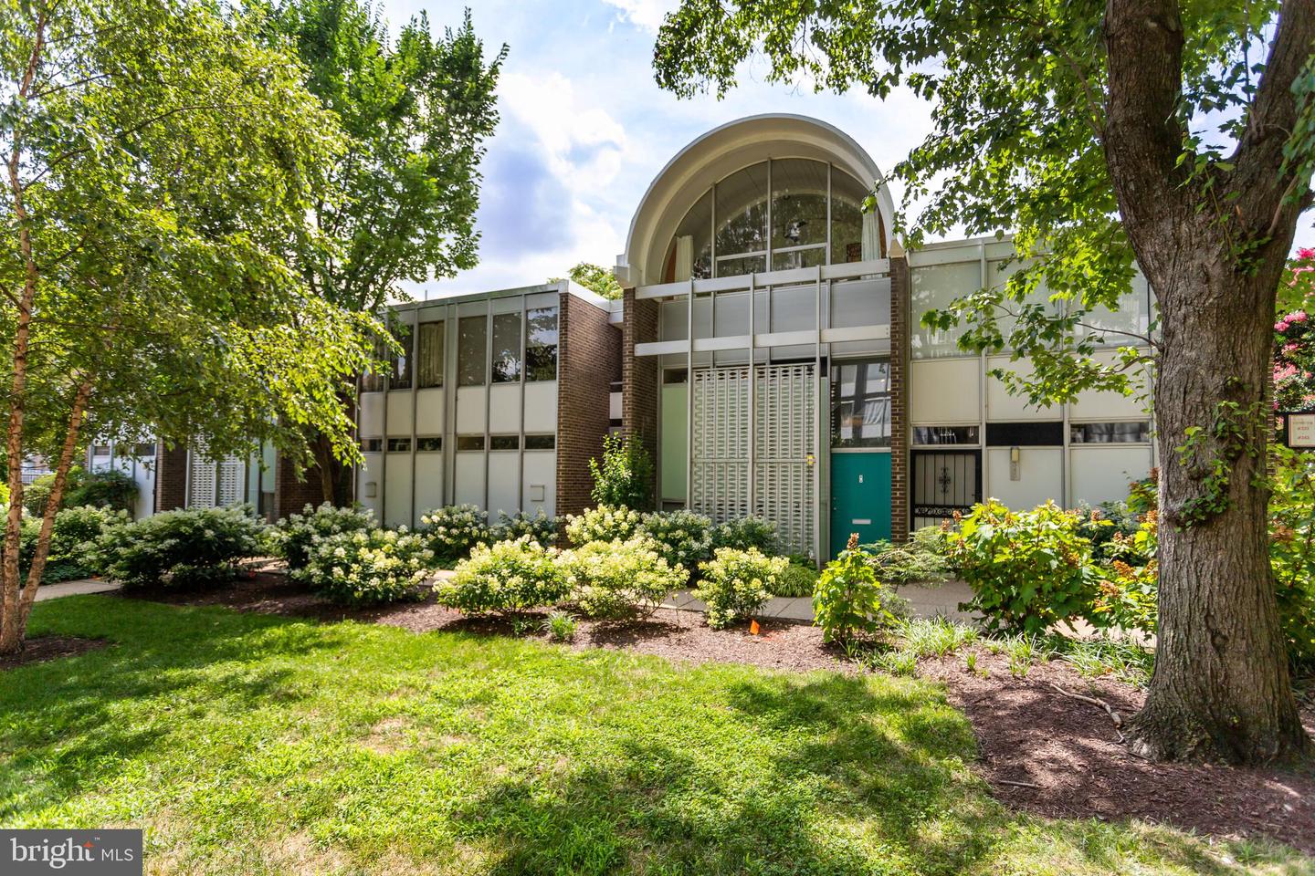 341 O ST SW, WASHINGTON, District Of Columbia 20024, 3 Bedrooms Bedrooms, ,2 BathroomsBathrooms,Residential,For sale,341 O ST SW,DCDC2208410 MLS # DCDC2208410