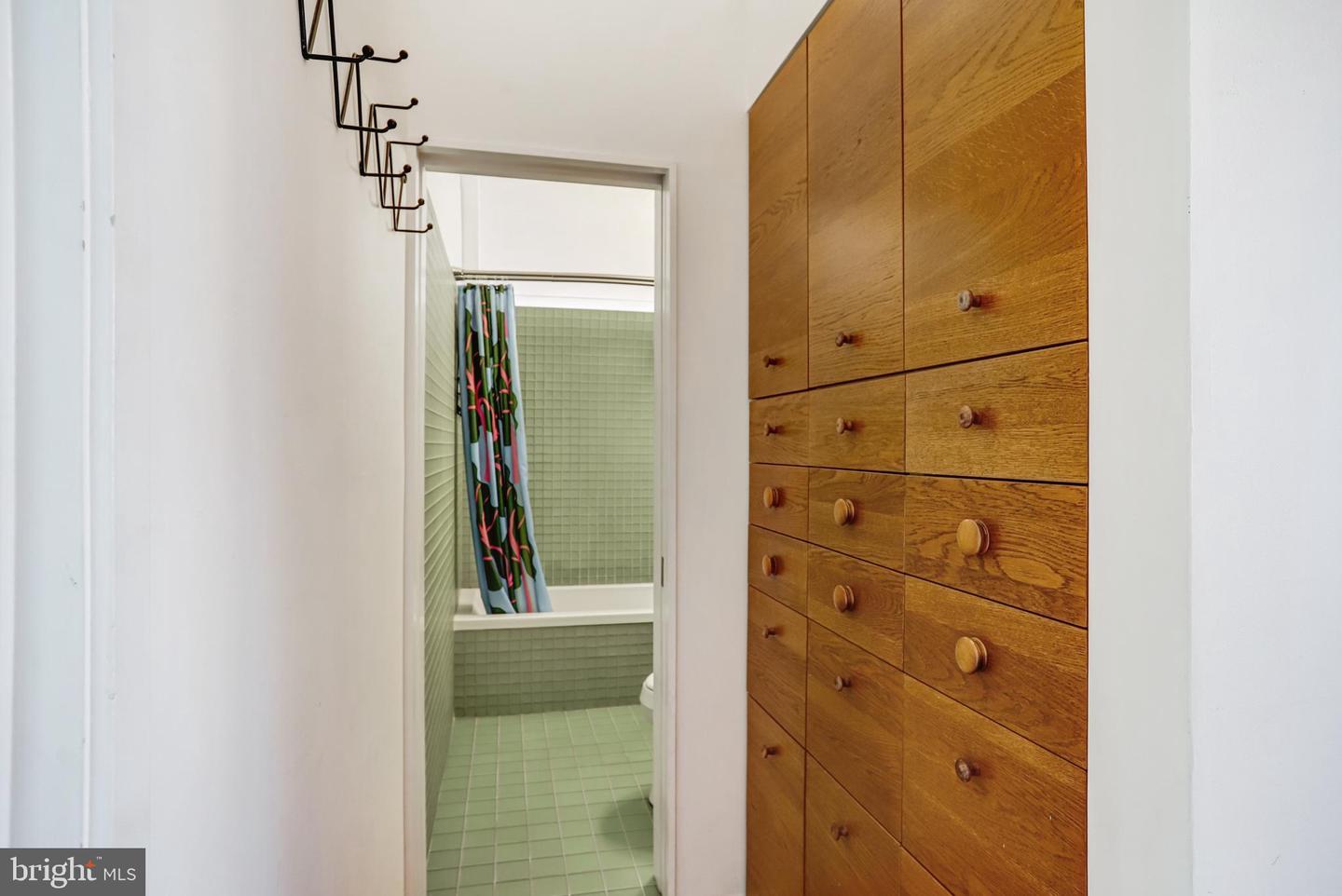 341 O ST SW, WASHINGTON, District Of Columbia 20024, 3 Bedrooms Bedrooms, ,2 BathroomsBathrooms,Residential,For sale,341 O ST SW,DCDC2208410 MLS # DCDC2208410