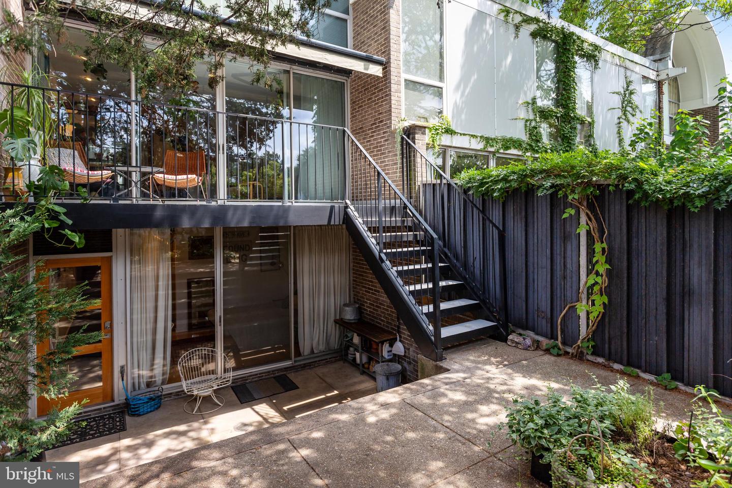 341 O ST SW, WASHINGTON, District Of Columbia 20024, 3 Bedrooms Bedrooms, ,2 BathroomsBathrooms,Residential,For sale,341 O ST SW,DCDC2208410 MLS # DCDC2208410
