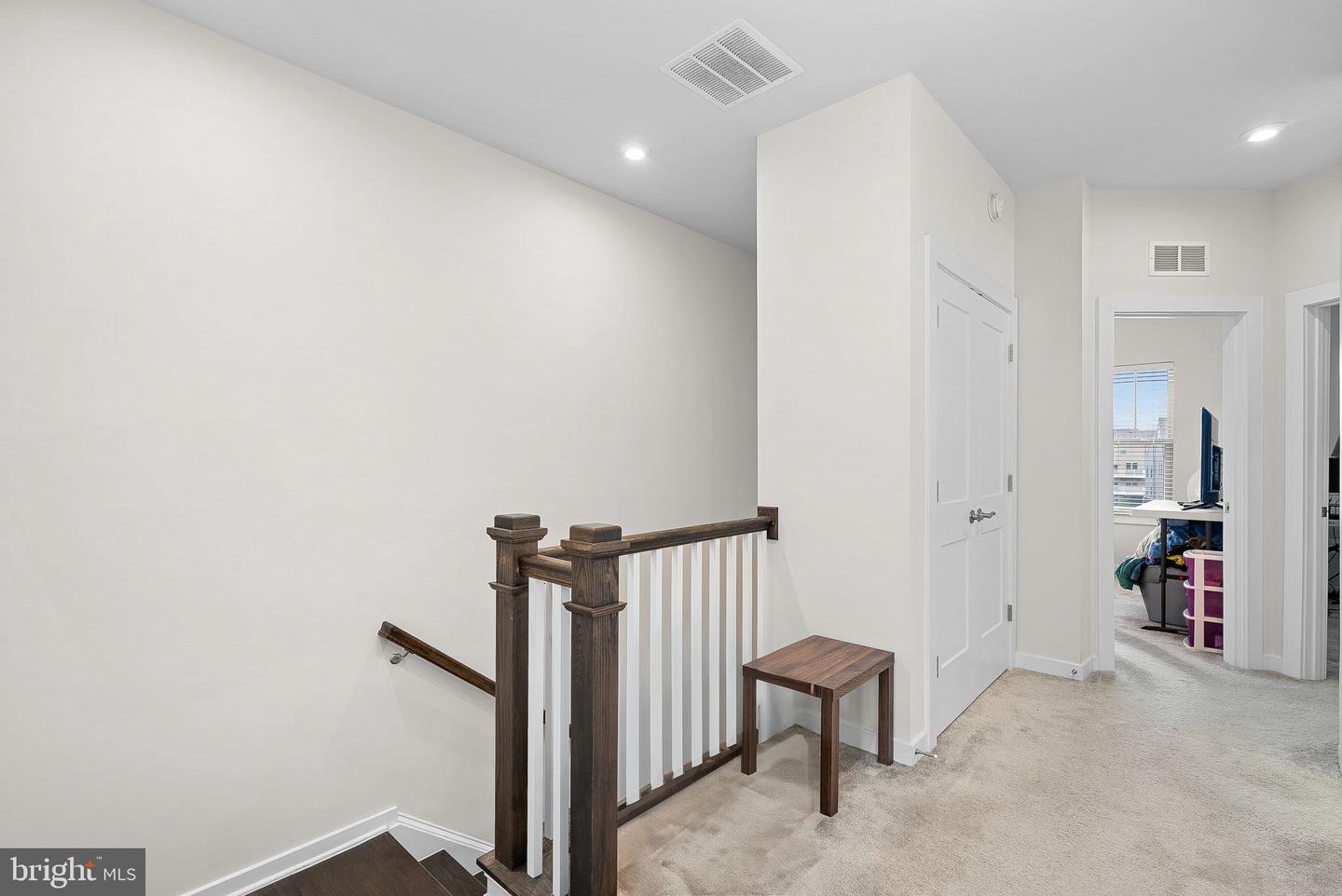 302 BODEGA TER SE, LEESBURG, Virginia 20175, 4 Bedrooms Bedrooms, ,3 BathroomsBathrooms,Residential,For sale,302 BODEGA TER SE,VALO2101092 MLS # VALO2101092