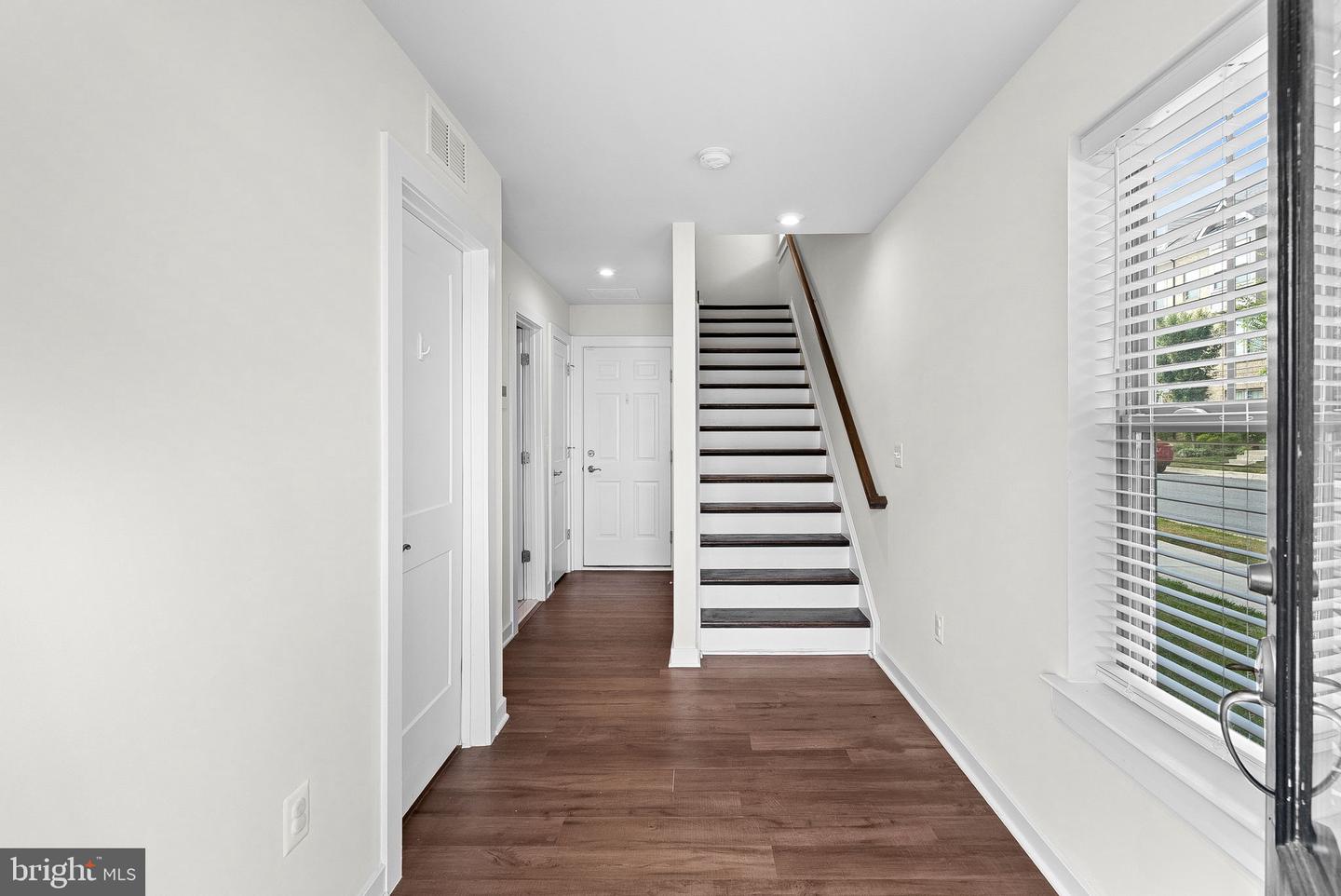 302 BODEGA TER SE, LEESBURG, Virginia 20175, 4 Bedrooms Bedrooms, ,3 BathroomsBathrooms,Residential,For sale,302 BODEGA TER SE,VALO2101092 MLS # VALO2101092