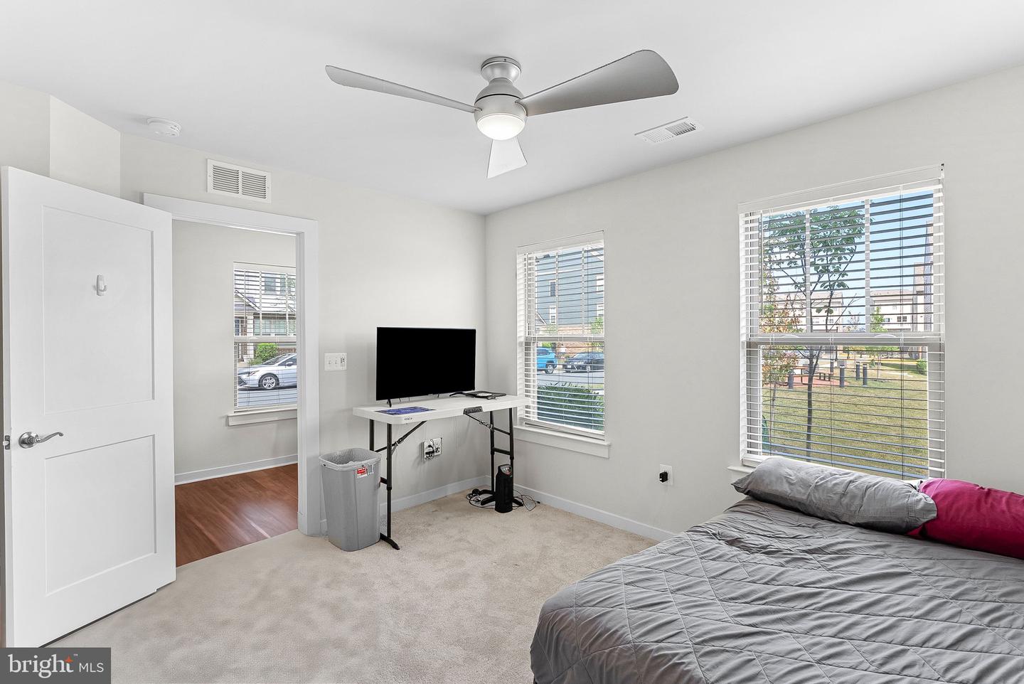 302 BODEGA TER SE, LEESBURG, Virginia 20175, 4 Bedrooms Bedrooms, ,3 BathroomsBathrooms,Residential,For sale,302 BODEGA TER SE,VALO2101092 MLS # VALO2101092