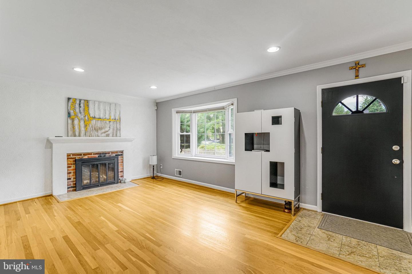 5158 ECHOLS AVE, ALEXANDRIA, Virginia 22311, 3 Bedrooms Bedrooms, ,2 BathroomsBathrooms,Residential,For sale,5158 ECHOLS AVE,VAAX2047172 MLS # VAAX2047172