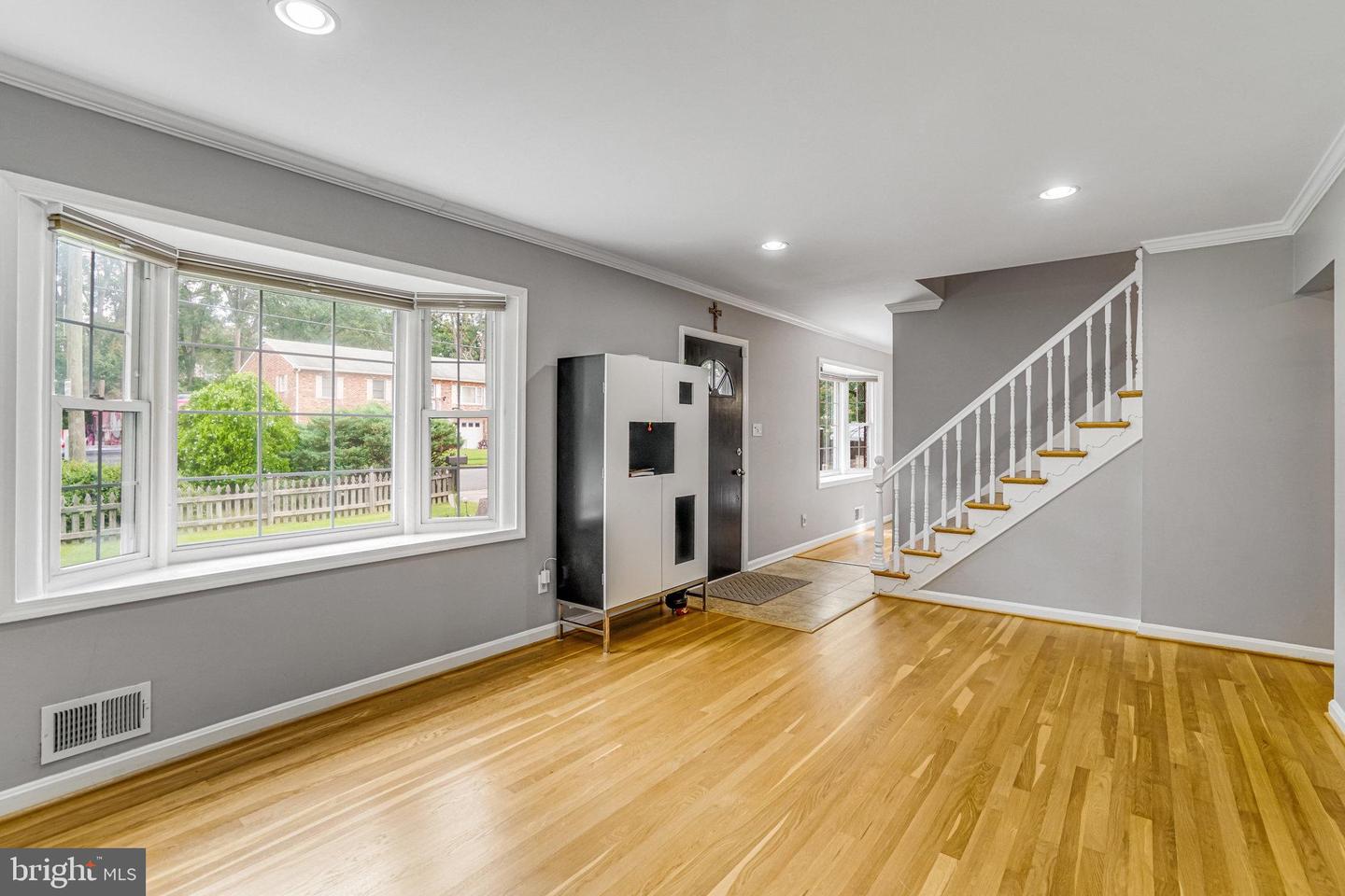 5158 ECHOLS AVE, ALEXANDRIA, Virginia 22311, 3 Bedrooms Bedrooms, ,2 BathroomsBathrooms,Residential,For sale,5158 ECHOLS AVE,VAAX2047172 MLS # VAAX2047172