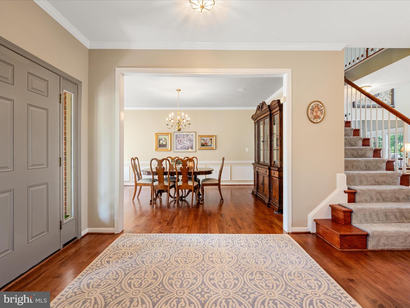 102 ROY CT SE, LEESBURG, Virginia 20175, 5 Bedrooms Bedrooms, ,4 BathroomsBathrooms,Residential,For sale,102 ROY CT SE,VALO2101416 MLS # VALO2101416