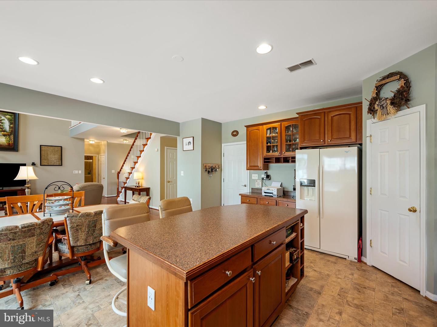 102 ROY CT SE, LEESBURG, Virginia 20175, 5 Bedrooms Bedrooms, ,4 BathroomsBathrooms,Residential,For sale,102 ROY CT SE,VALO2101416 MLS # VALO2101416