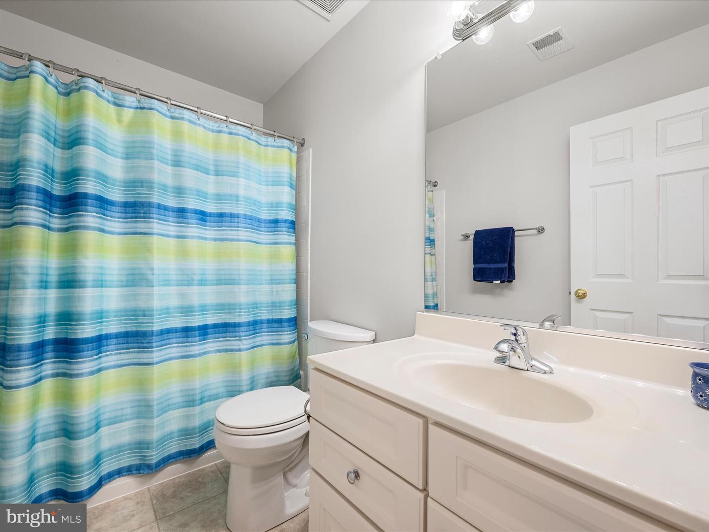 102 ROY CT SE, LEESBURG, Virginia 20175, 5 Bedrooms Bedrooms, ,4 BathroomsBathrooms,Residential,For sale,102 ROY CT SE,VALO2101416 MLS # VALO2101416