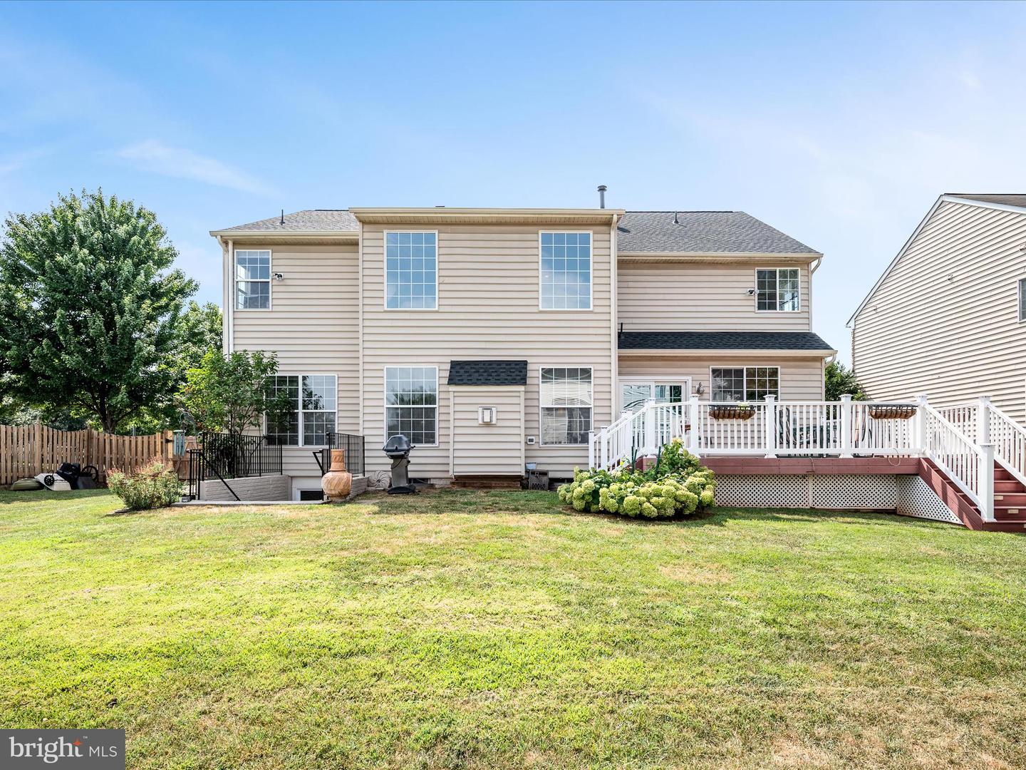 102 ROY CT SE, LEESBURG, Virginia 20175, 5 Bedrooms Bedrooms, ,4 BathroomsBathrooms,Residential,For sale,102 ROY CT SE,VALO2101416 MLS # VALO2101416