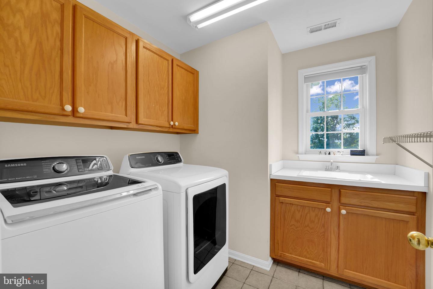 117 BOYDTON PLANK DR, STEPHENS CITY, Virginia 22655, 4 Bedrooms Bedrooms, ,3 BathroomsBathrooms,Residential,For sale,117 BOYDTON PLANK DR,VAFV2035332 MLS # VAFV2035332