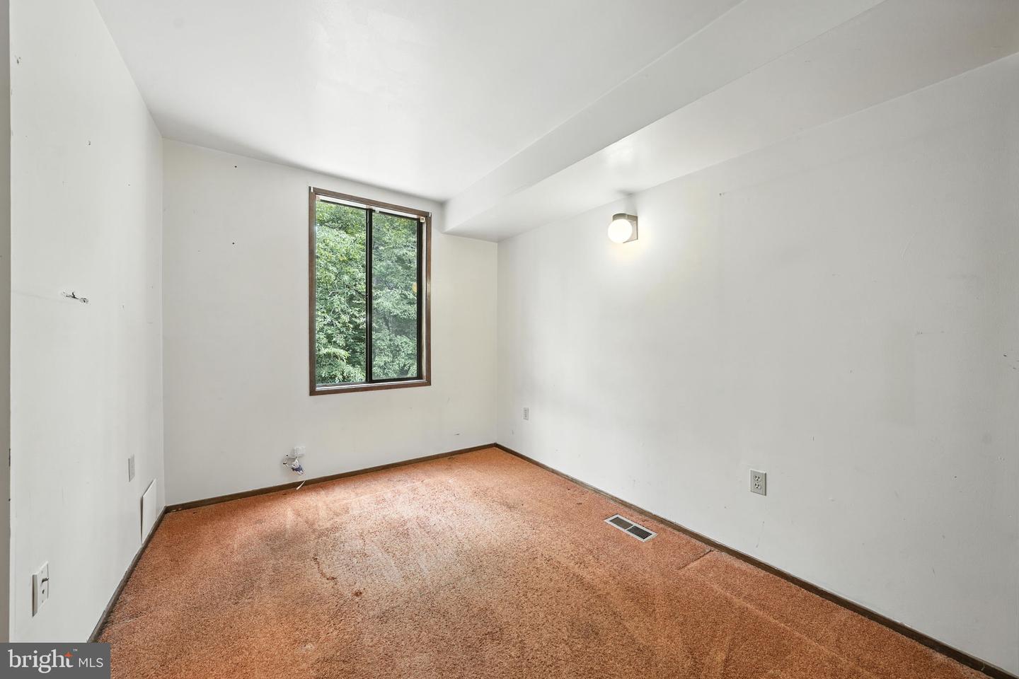 10846 QUAIL CREEK LN, MANASSAS, Virginia 20112, 3 Bedrooms Bedrooms, 7 Rooms Rooms,2 BathroomsBathrooms,Residential,For sale,10846 QUAIL CREEK LN,VAPW2098806 MLS # VAPW2098806