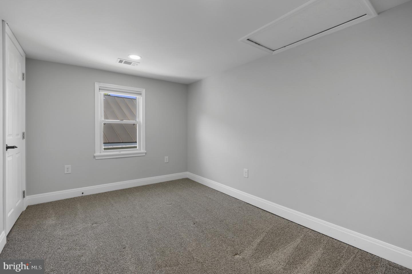 210 N BUCKMARSH ST, BERRYVILLE, Virginia 22611, 2 Bedrooms Bedrooms, 4 Rooms Rooms,1 BathroomBathrooms,Residential,For sale,210 N BUCKMARSH ST,VACL2003900 MLS # VACL2003900