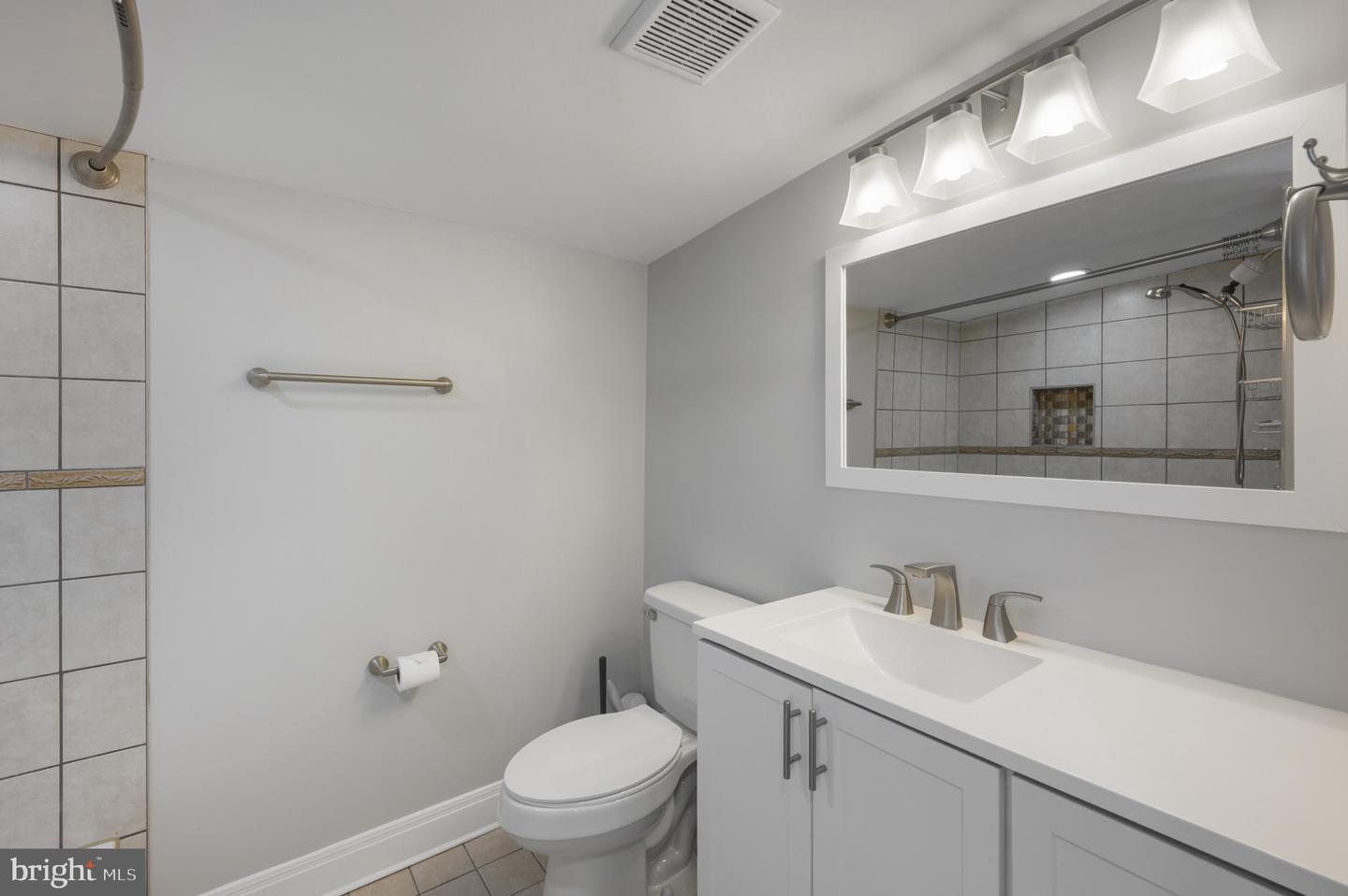 210 N BUCKMARSH ST, BERRYVILLE, Virginia 22611, 2 Bedrooms Bedrooms, 4 Rooms Rooms,1 BathroomBathrooms,Residential,For sale,210 N BUCKMARSH ST,VACL2003900 MLS # VACL2003900