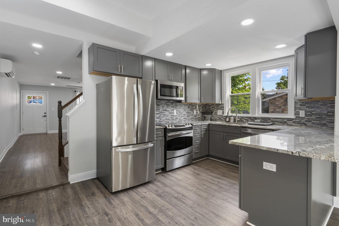 210 N BUCKMARSH ST, BERRYVILLE, Virginia 22611, 2 Bedrooms Bedrooms, 4 Rooms Rooms,1 BathroomBathrooms,Residential,For sale,210 N BUCKMARSH ST,VACL2003900 MLS # VACL2003900