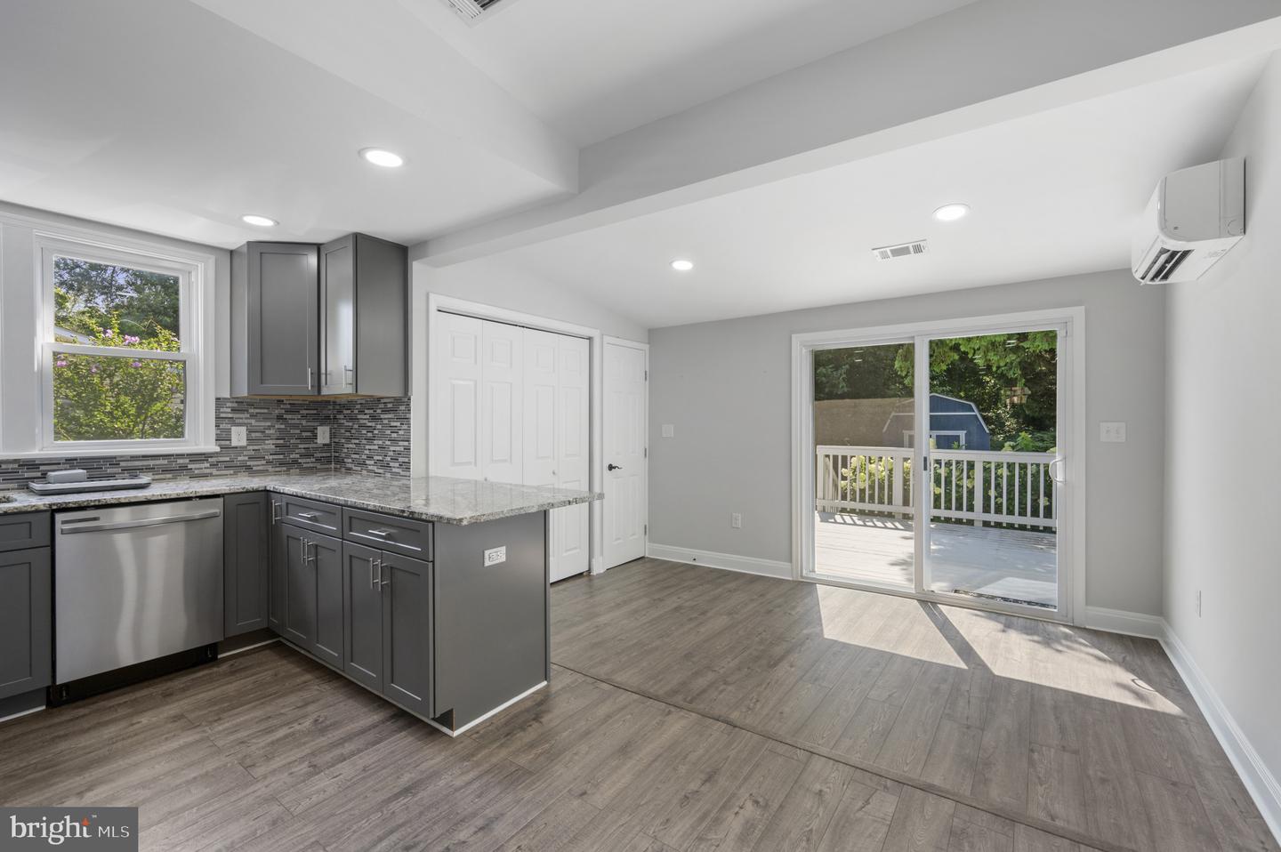 210 N BUCKMARSH ST, BERRYVILLE, Virginia 22611, 2 Bedrooms Bedrooms, 4 Rooms Rooms,1 BathroomBathrooms,Residential,For sale,210 N BUCKMARSH ST,VACL2003900 MLS # VACL2003900