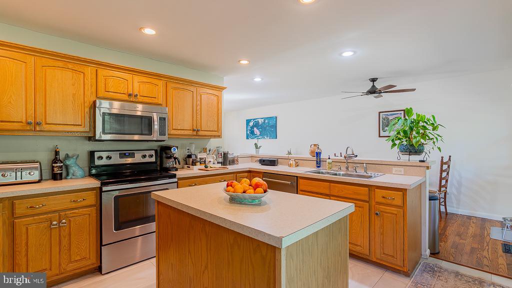 451 MYERS AVE, HARRISONBURG, Virginia 22801, 4 Bedrooms Bedrooms, ,3 BathroomsBathrooms,Residential,For sale,451 MYERS AVE,VAHC2000442 MLS # VAHC2000442