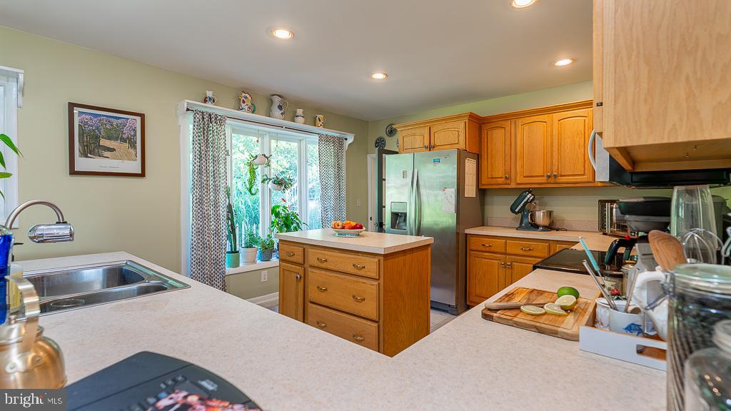 451 MYERS AVE, HARRISONBURG, Virginia 22801, 4 Bedrooms Bedrooms, ,3 BathroomsBathrooms,Residential,For sale,451 MYERS AVE,VAHC2000442 MLS # VAHC2000442