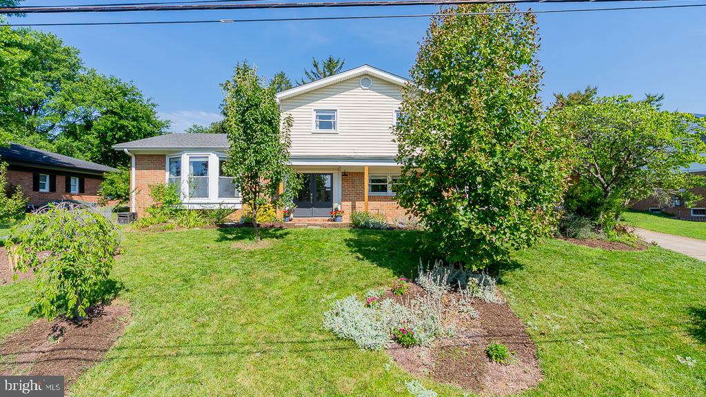 451 MYERS AVE, HARRISONBURG, Virginia 22801, 4 Bedrooms Bedrooms, ,3 BathroomsBathrooms,Residential,For sale,451 MYERS AVE,VAHC2000442 MLS # VAHC2000442