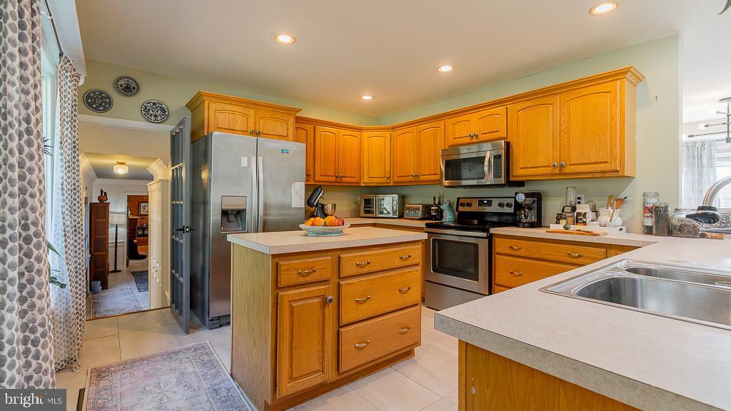 451 MYERS AVE, HARRISONBURG, Virginia 22801, 4 Bedrooms Bedrooms, ,3 BathroomsBathrooms,Residential,For sale,451 MYERS AVE,VAHC2000442 MLS # VAHC2000442