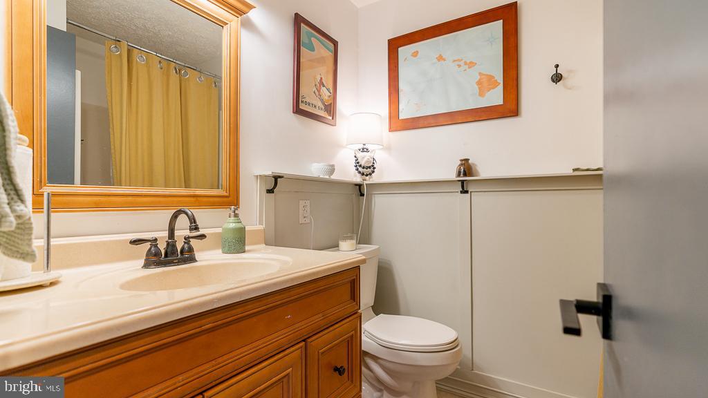 451 MYERS AVE, HARRISONBURG, Virginia 22801, 4 Bedrooms Bedrooms, ,3 BathroomsBathrooms,Residential,For sale,451 MYERS AVE,VAHC2000442 MLS # VAHC2000442