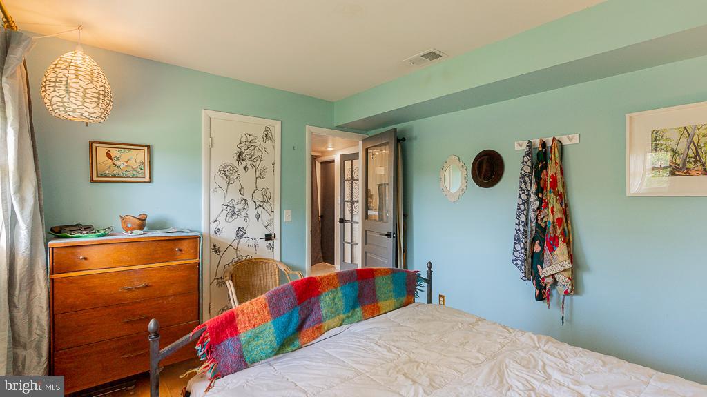 451 MYERS AVE, HARRISONBURG, Virginia 22801, 4 Bedrooms Bedrooms, ,3 BathroomsBathrooms,Residential,For sale,451 MYERS AVE,VAHC2000442 MLS # VAHC2000442