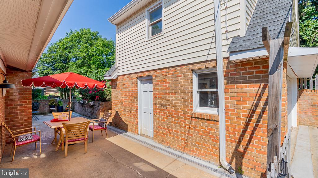 451 MYERS AVE, HARRISONBURG, Virginia 22801, 4 Bedrooms Bedrooms, ,3 BathroomsBathrooms,Residential,For sale,451 MYERS AVE,VAHC2000442 MLS # VAHC2000442