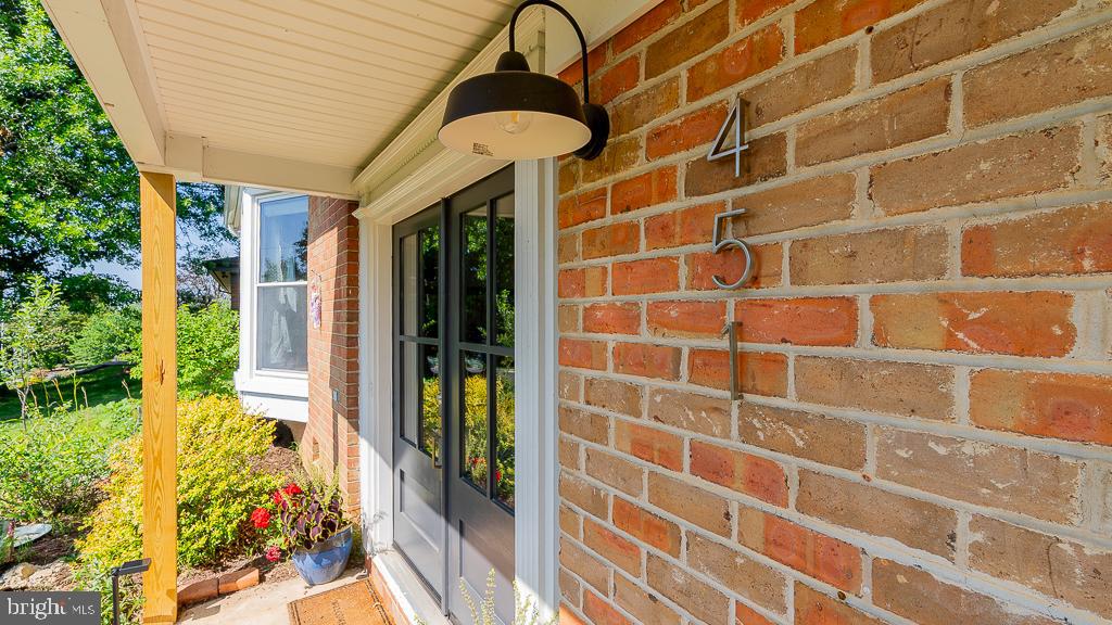 451 MYERS AVE, HARRISONBURG, Virginia 22801, 4 Bedrooms Bedrooms, ,3 BathroomsBathrooms,Residential,For sale,451 MYERS AVE,VAHC2000442 MLS # VAHC2000442