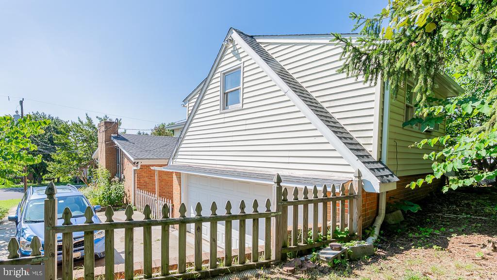 451 MYERS AVE, HARRISONBURG, Virginia 22801, 4 Bedrooms Bedrooms, ,3 BathroomsBathrooms,Residential,For sale,451 MYERS AVE,VAHC2000442 MLS # VAHC2000442