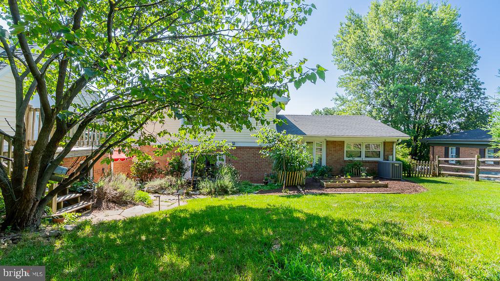 451 MYERS AVE, HARRISONBURG, Virginia 22801, 4 Bedrooms Bedrooms, ,3 BathroomsBathrooms,Residential,For sale,451 MYERS AVE,VAHC2000442 MLS # VAHC2000442