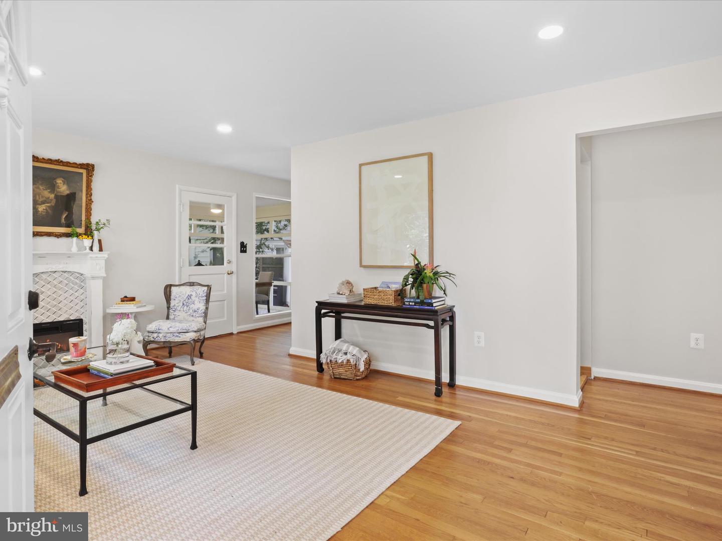 496 N LATHAM ST N, ALEXANDRIA, Virginia 22304, 4 Bedrooms Bedrooms, ,3 BathroomsBathrooms,Residential,For sale,496 N LATHAM ST N,VAAX2047320 MLS # VAAX2047320