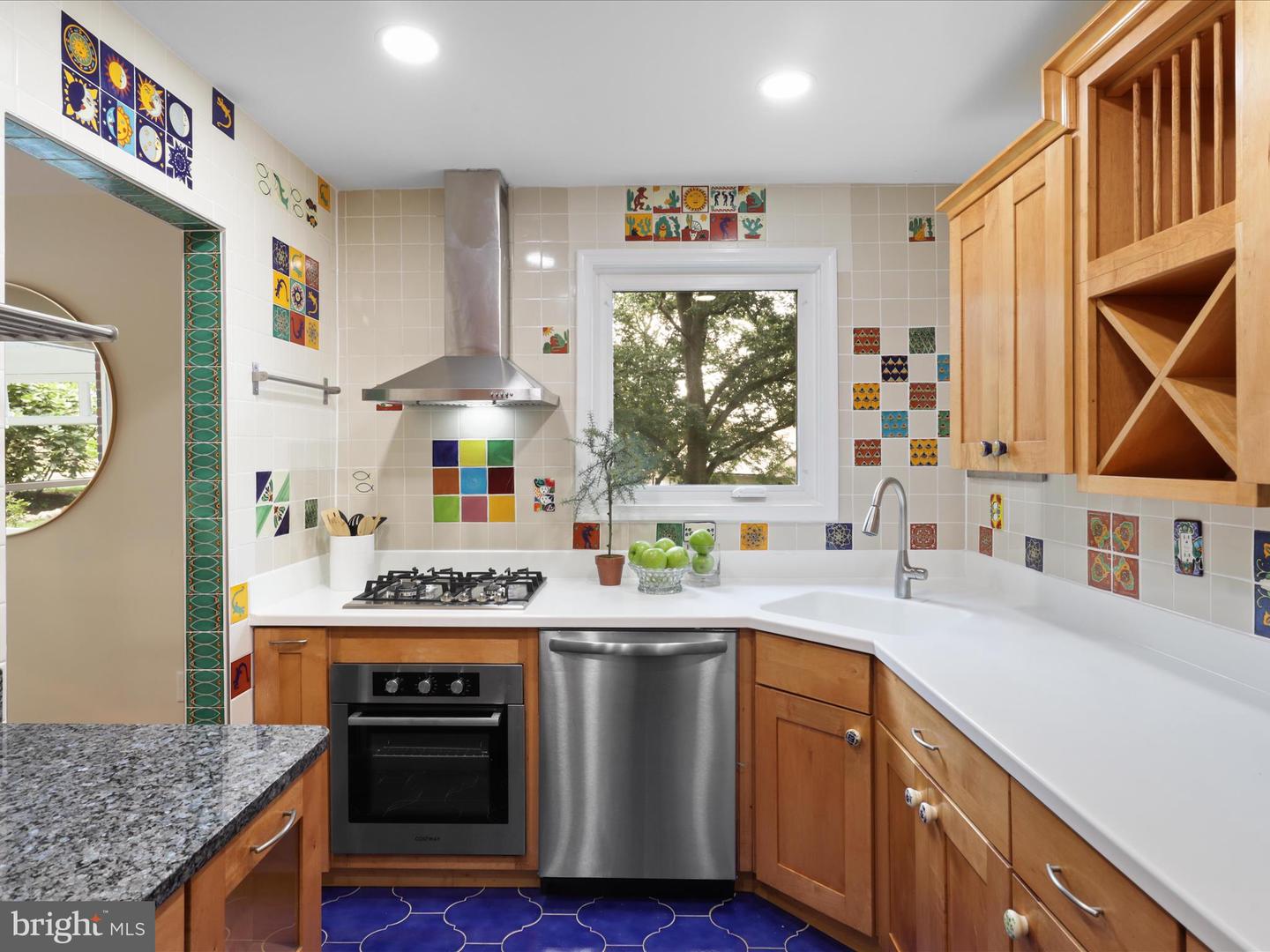 496 N LATHAM ST N, ALEXANDRIA, Virginia 22304, 4 Bedrooms Bedrooms, ,3 BathroomsBathrooms,Residential,For sale,496 N LATHAM ST N,VAAX2047320 MLS # VAAX2047320
