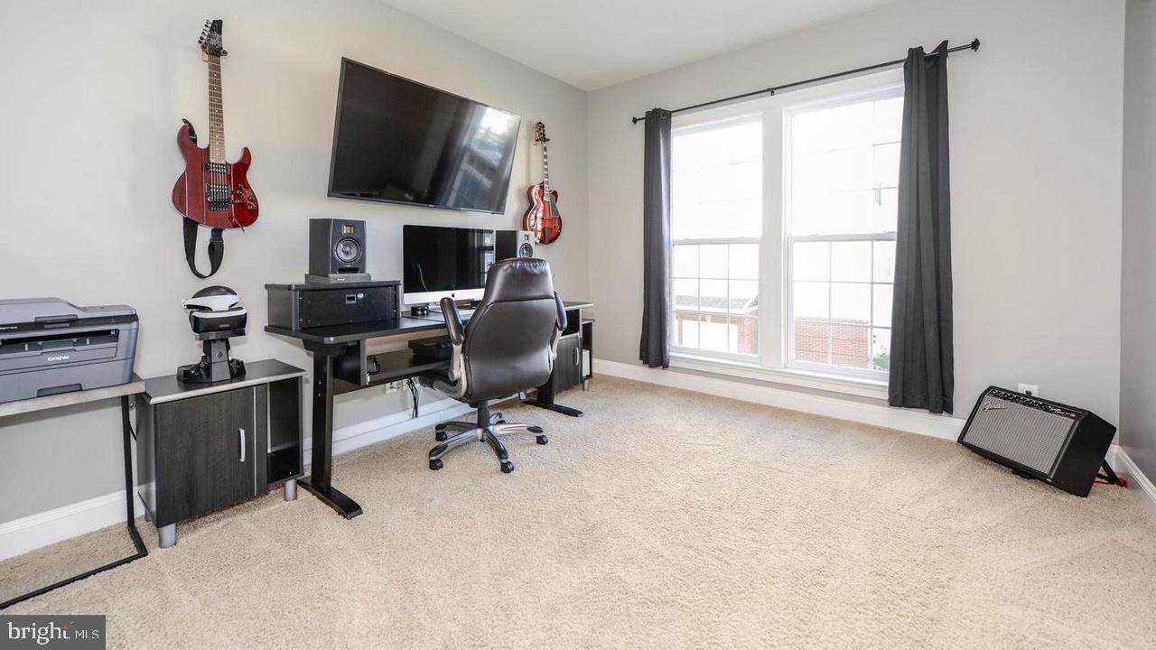 42823 BURRELL SQ, ASHBURN, Virginia 20147, 3 Bedrooms Bedrooms, ,2 BathroomsBathrooms,Residential,For sale,42823 BURRELL SQ,VALO2101790 MLS # VALO2101790