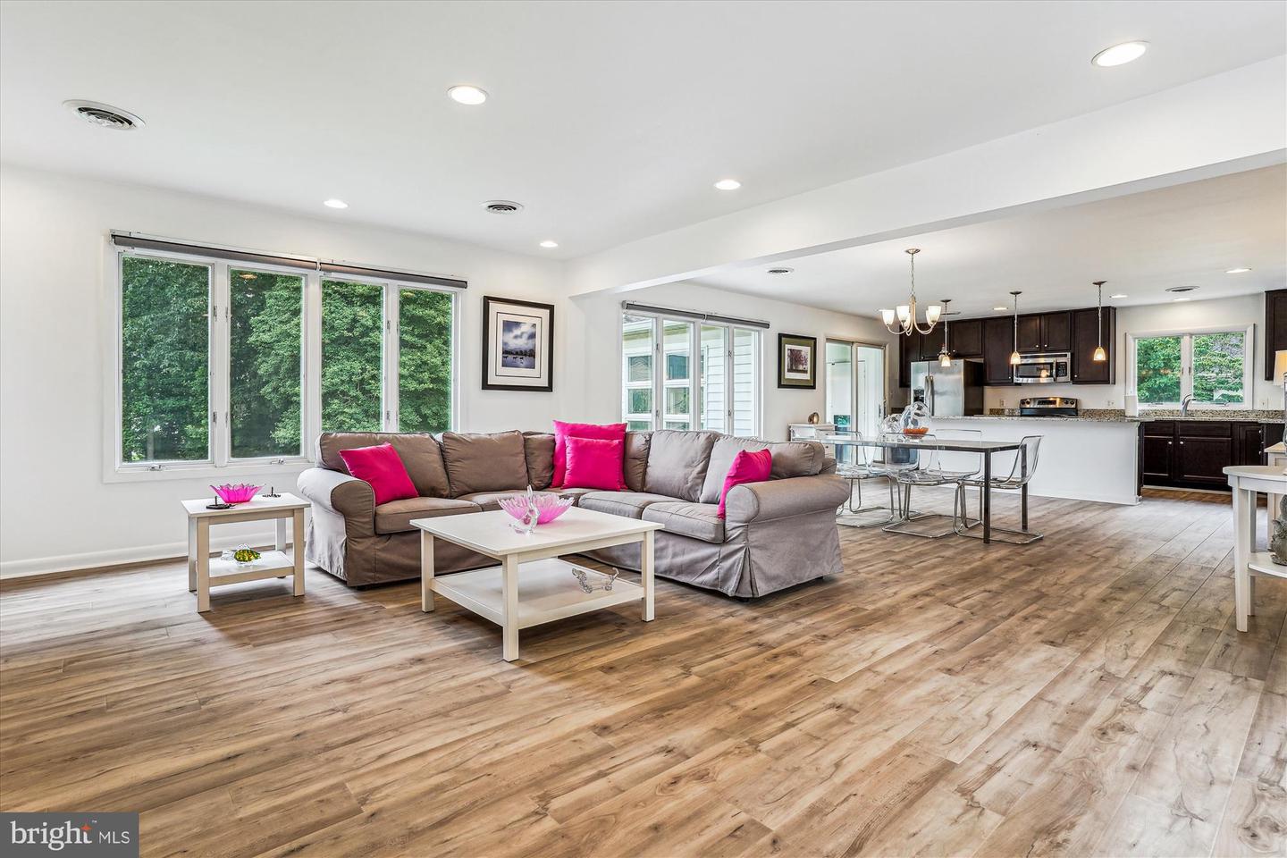 14807 SPRIGGS RD, WOODBRIDGE, Virginia 22193, 4 Bedrooms Bedrooms, ,2 BathroomsBathrooms,Residential,For sale,14807 SPRIGGS RD,VAPW2098998 MLS # VAPW2098998