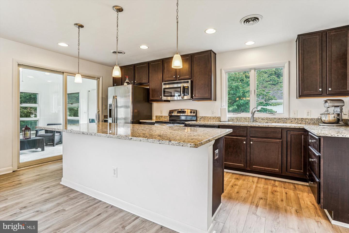 14807 SPRIGGS RD, WOODBRIDGE, Virginia 22193, 4 Bedrooms Bedrooms, ,2 BathroomsBathrooms,Residential,For sale,14807 SPRIGGS RD,VAPW2098998 MLS # VAPW2098998