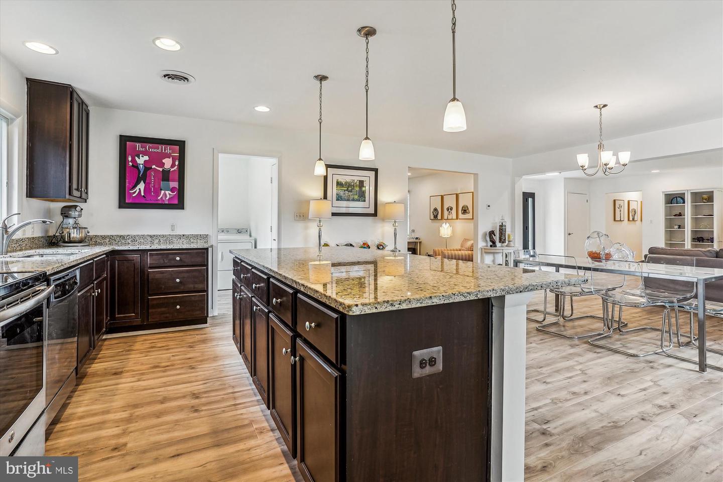 14807 SPRIGGS RD, WOODBRIDGE, Virginia 22193, 4 Bedrooms Bedrooms, ,2 BathroomsBathrooms,Residential,For sale,14807 SPRIGGS RD,VAPW2098998 MLS # VAPW2098998