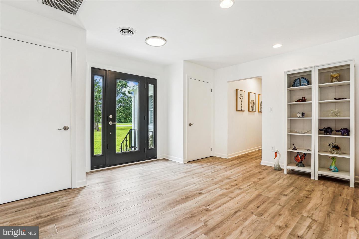 14807 SPRIGGS RD, WOODBRIDGE, Virginia 22193, 4 Bedrooms Bedrooms, ,2 BathroomsBathrooms,Residential,For sale,14807 SPRIGGS RD,VAPW2098998 MLS # VAPW2098998