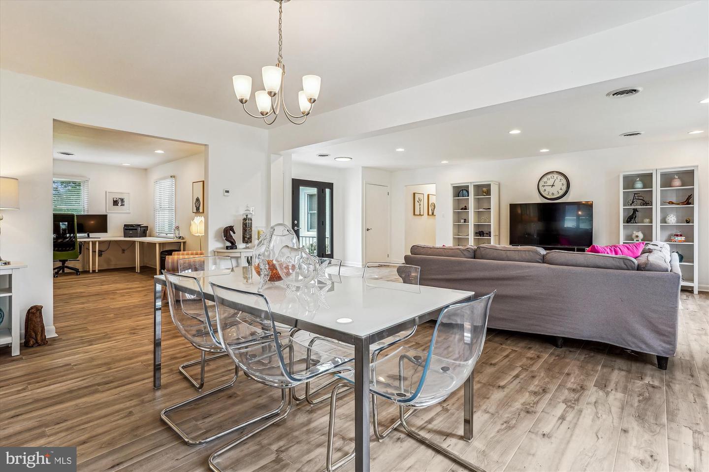 14807 SPRIGGS RD, WOODBRIDGE, Virginia 22193, 4 Bedrooms Bedrooms, ,2 BathroomsBathrooms,Residential,For sale,14807 SPRIGGS RD,VAPW2098998 MLS # VAPW2098998