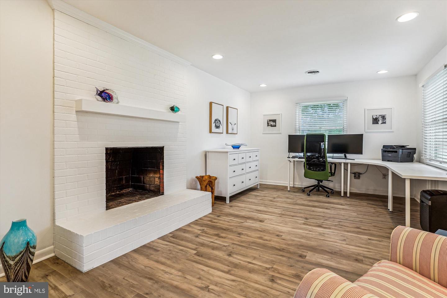 14807 SPRIGGS RD, WOODBRIDGE, Virginia 22193, 4 Bedrooms Bedrooms, ,2 BathroomsBathrooms,Residential,For sale,14807 SPRIGGS RD,VAPW2098998 MLS # VAPW2098998