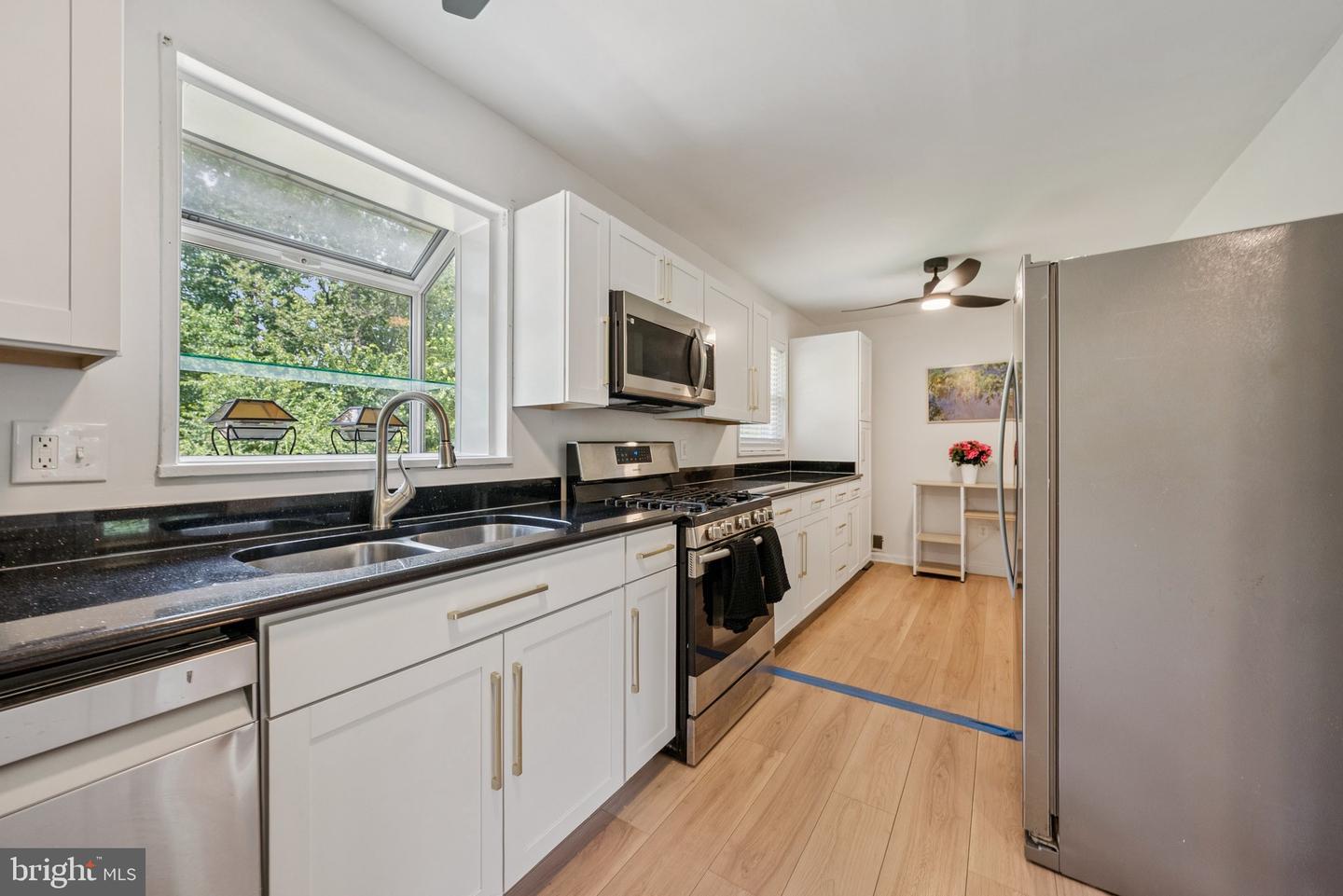 3702 HEATHER CT, ALEXANDRIA, Virginia 22310, 2 Bedrooms Bedrooms, ,2 BathroomsBathrooms,Residential,For sale,3702 HEATHER CT,VAFX2254948 MLS # VAFX2254948